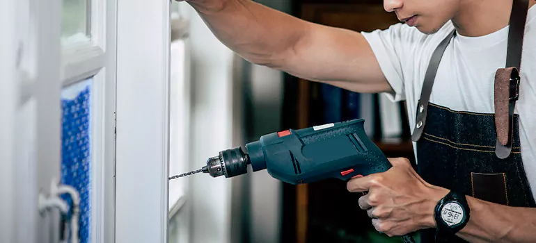 Residential Exterior Window Finishing in Buenaventura Lakes, FL